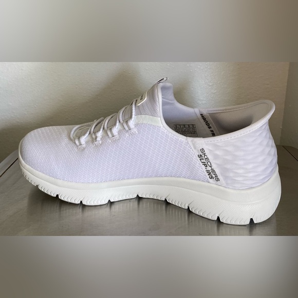 SKECHERS… MENS WHITE SLIP-INS - Picture 12 of 16